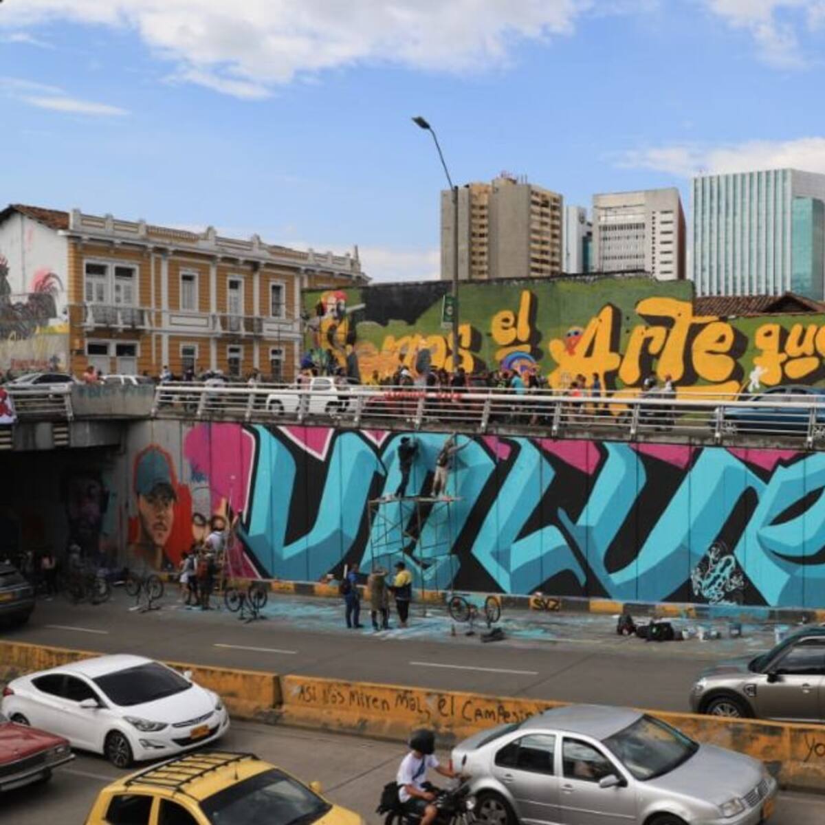Cali protesta en colores