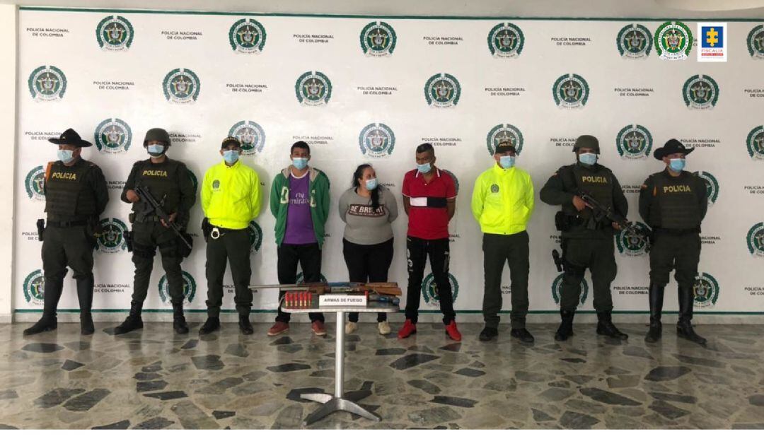 Estas tres personas están señaladas de desplazamiento forzado