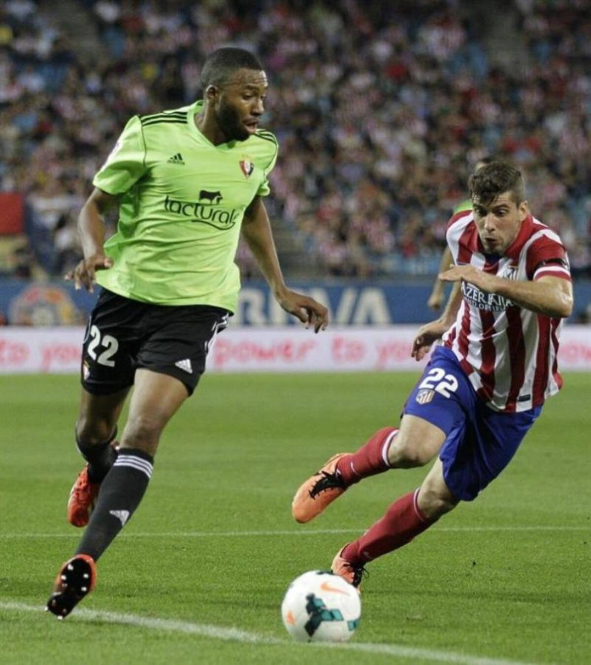 El equipo de Diego Simeone, si bien no tiene ni la nómina, ni las figuras, ni la capacidad goleadora de Barcelona, cumple con una campaña ideal y lleva 18 puntos en los seis juegos de liga cumplidos hasta ahora. Su triunfo más reciente fue ante Osasuna 2-1.