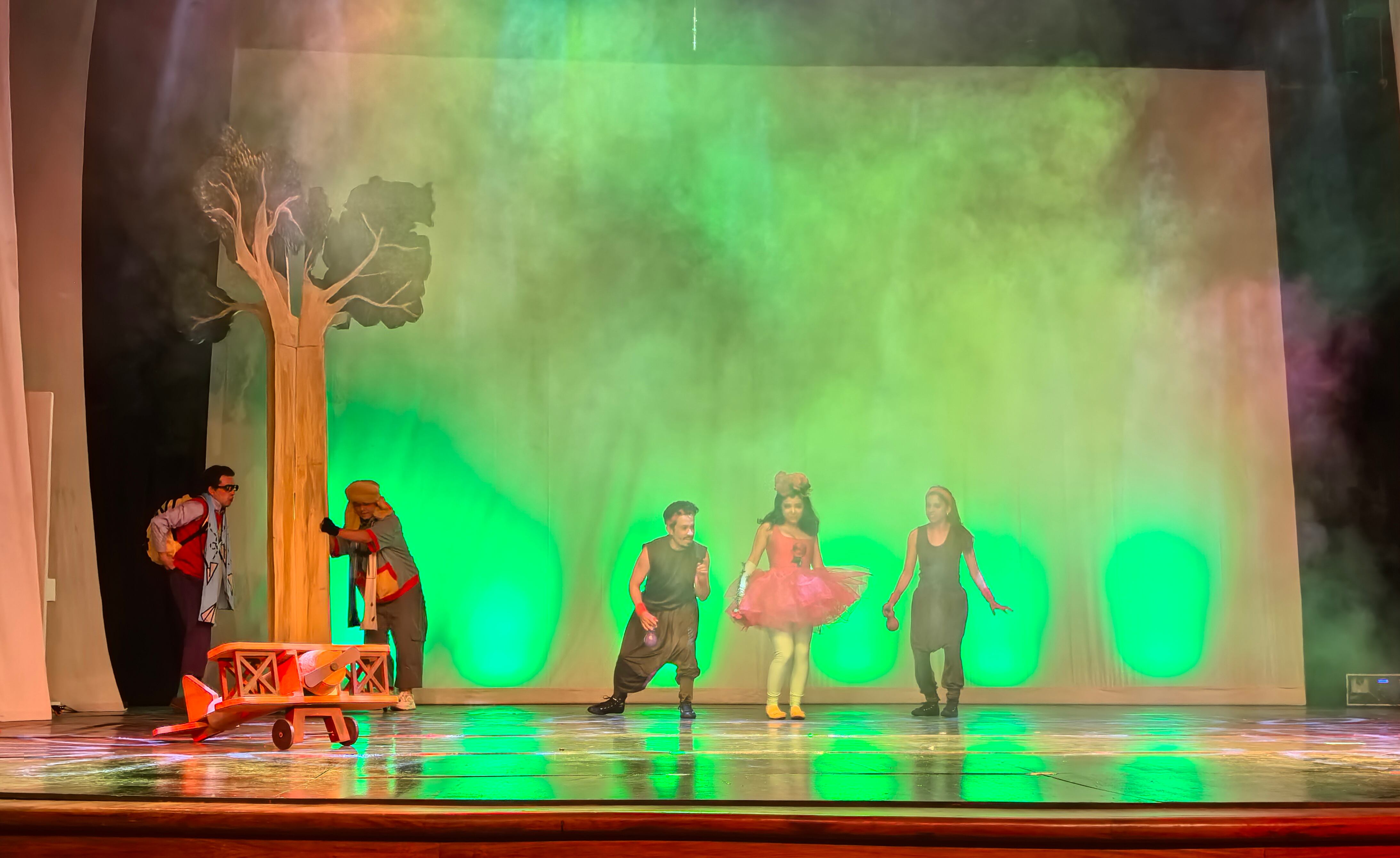 Desde marzo y hasta junio de 2025 la sala Leonardus del Teatro Nacional en Bogotá, tendra en temporada una versión de El Principito / Foto Ricardo Bedoya