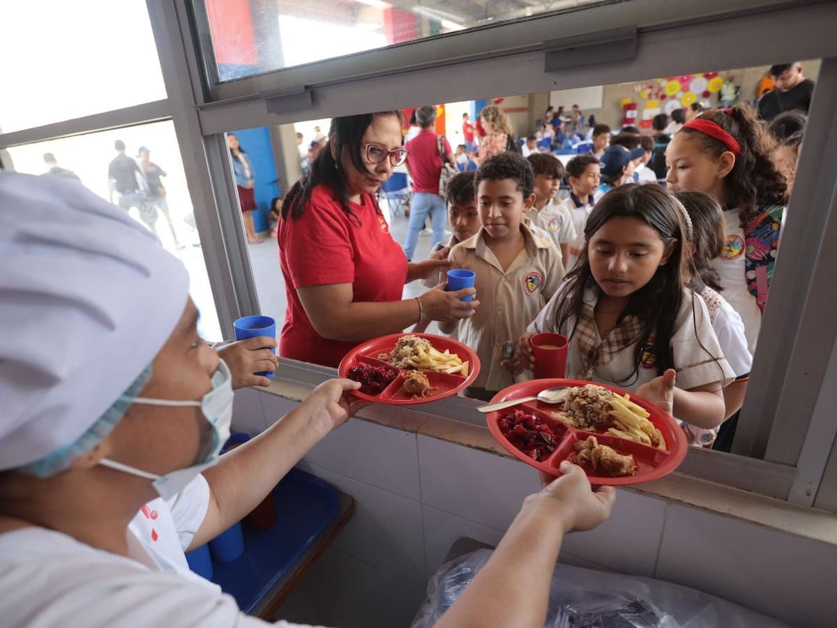 Más de 52 mil estudiantes se beneficiarán del PAE en Atlántico