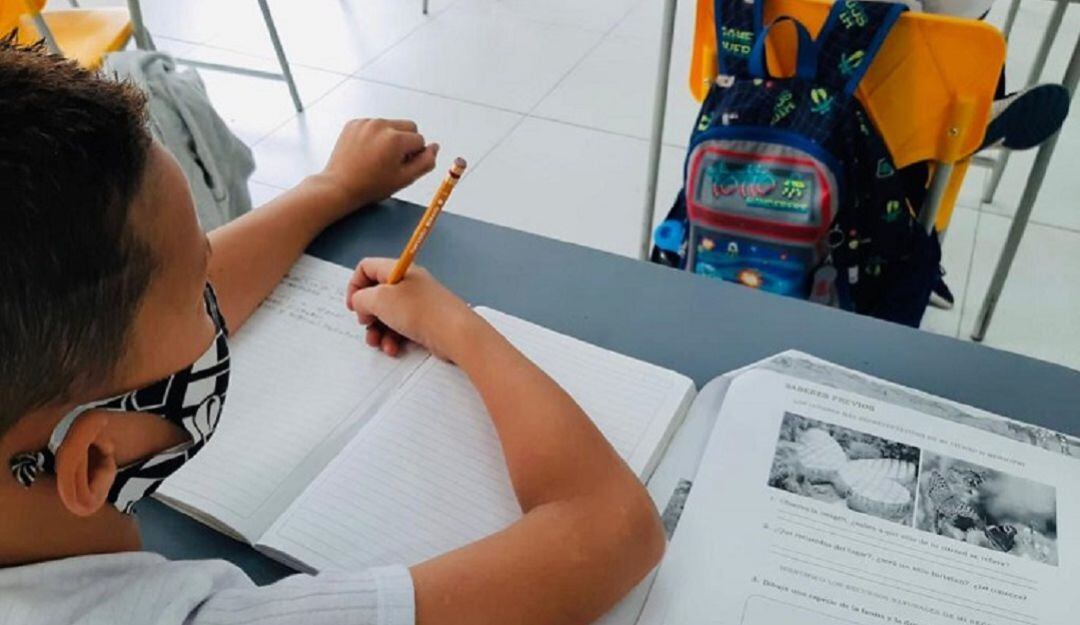 Imagen de referencia, regreso a clases presenciales con normas de bioseguridad