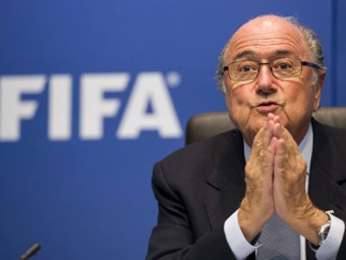 Blatter anuncia revisión de las fechas del Mundial Catar 202