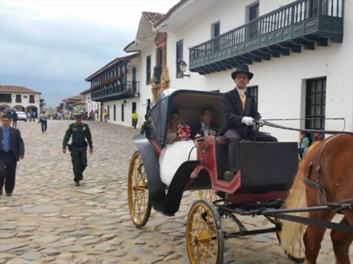 Se casó en Boyacá el ministro de las TIC Diego Molano