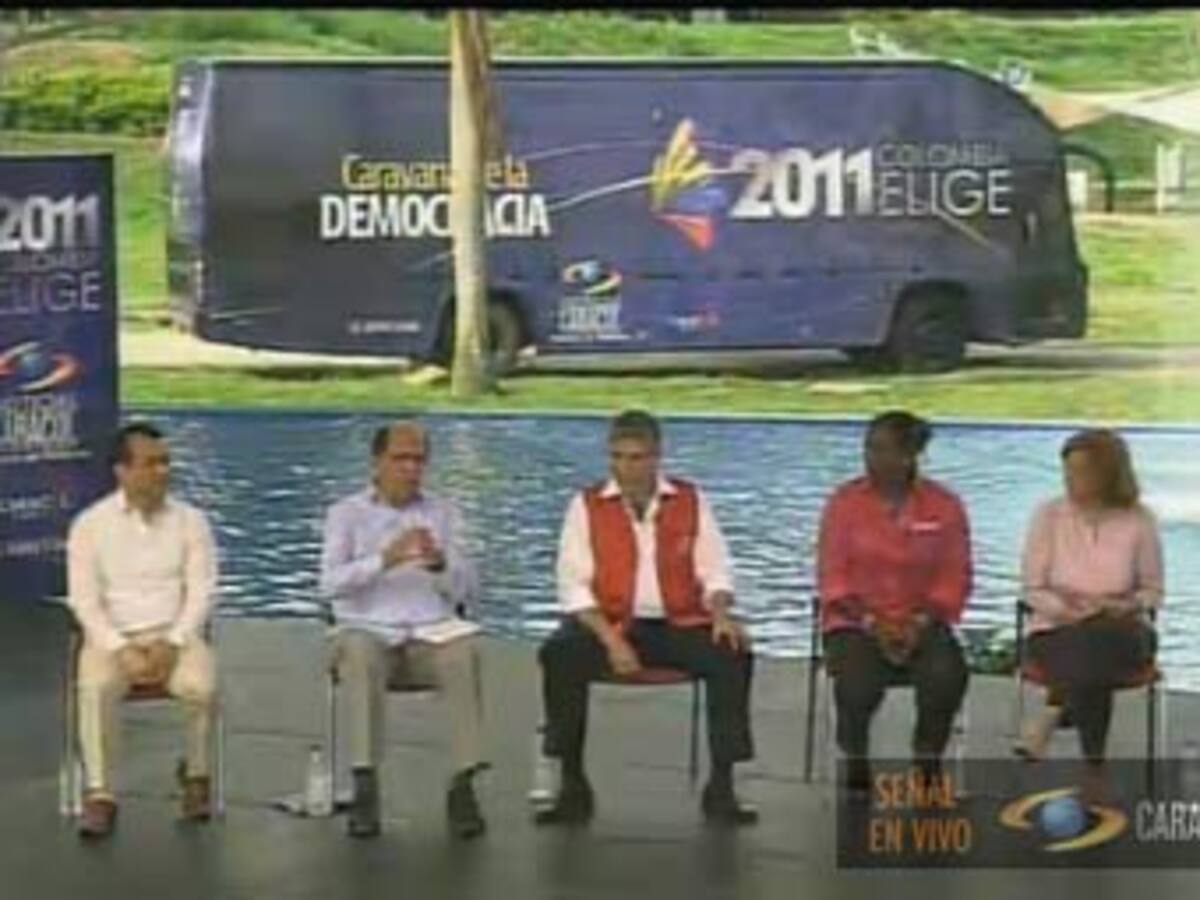 Lucha contra el desempleo, megaobras y 'guerra sucia' en campaña centran debate para la alcaldía de Cali