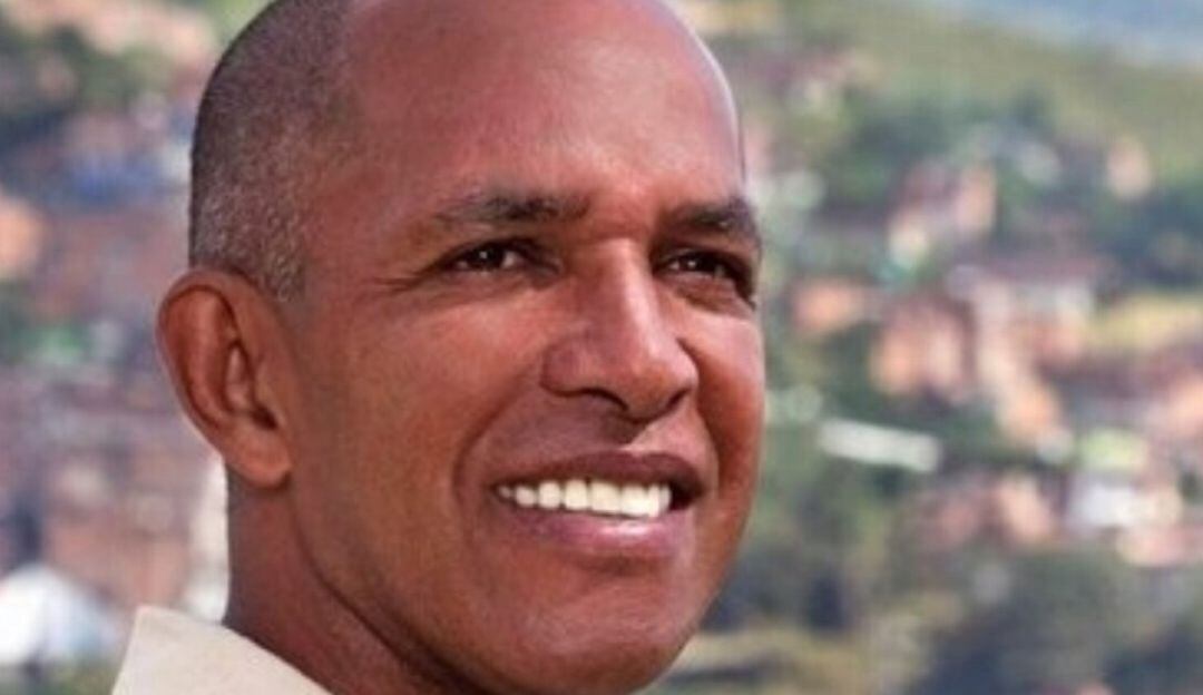 Álvaro Córdoba, hermano de Piedad Córdoba 