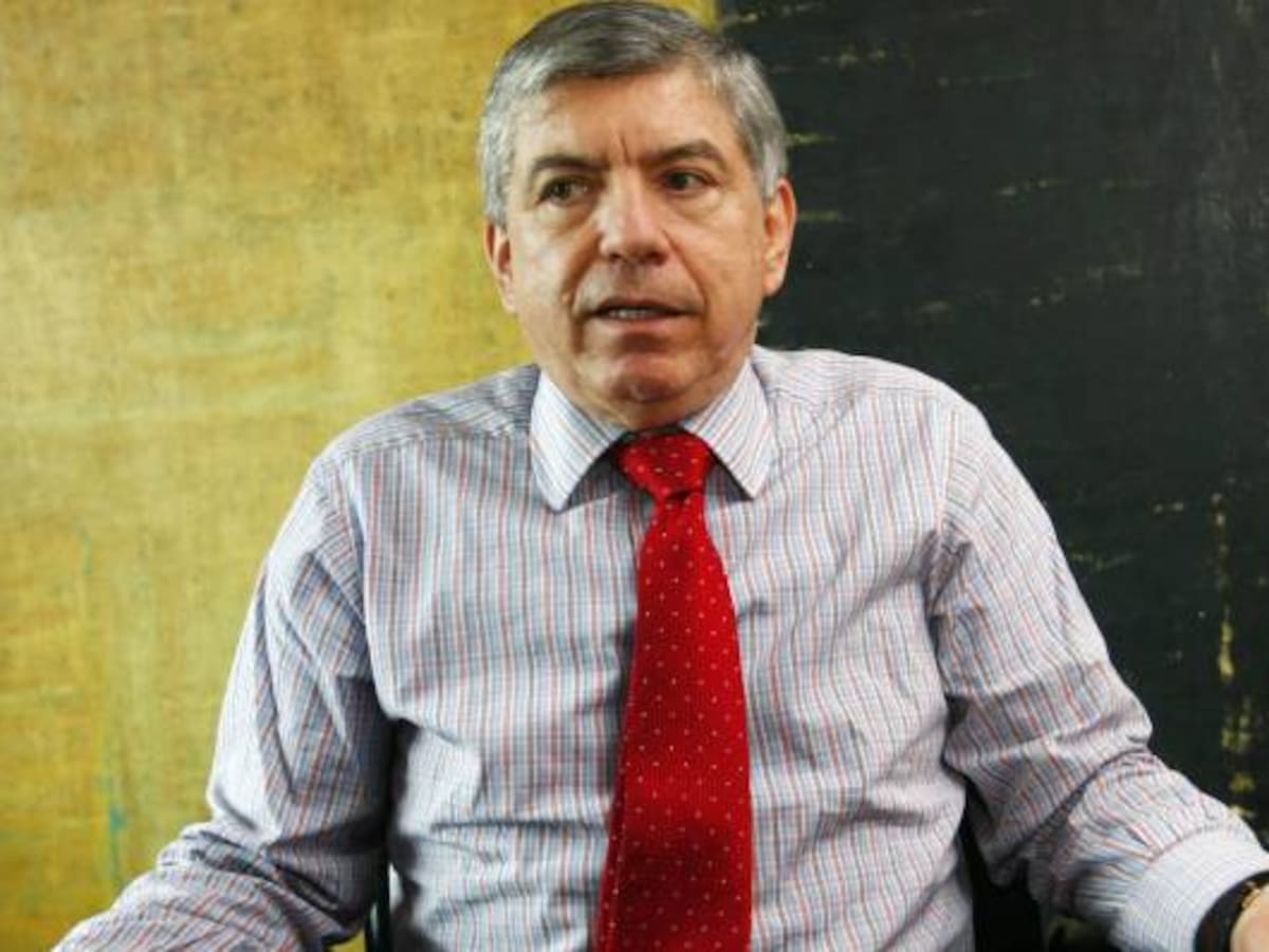 Gaviria pide a nuevos alcaldes y gobernadores apoyar el posconflicto
