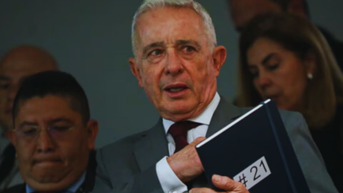 ¿Qué delitos le imputan a Álvaro Uribe Vélez? Explicación del caso por el que lo podrían condenar