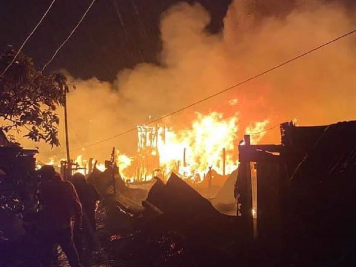 21 Familias damnificadas deja incendio en una invasión en Armenia