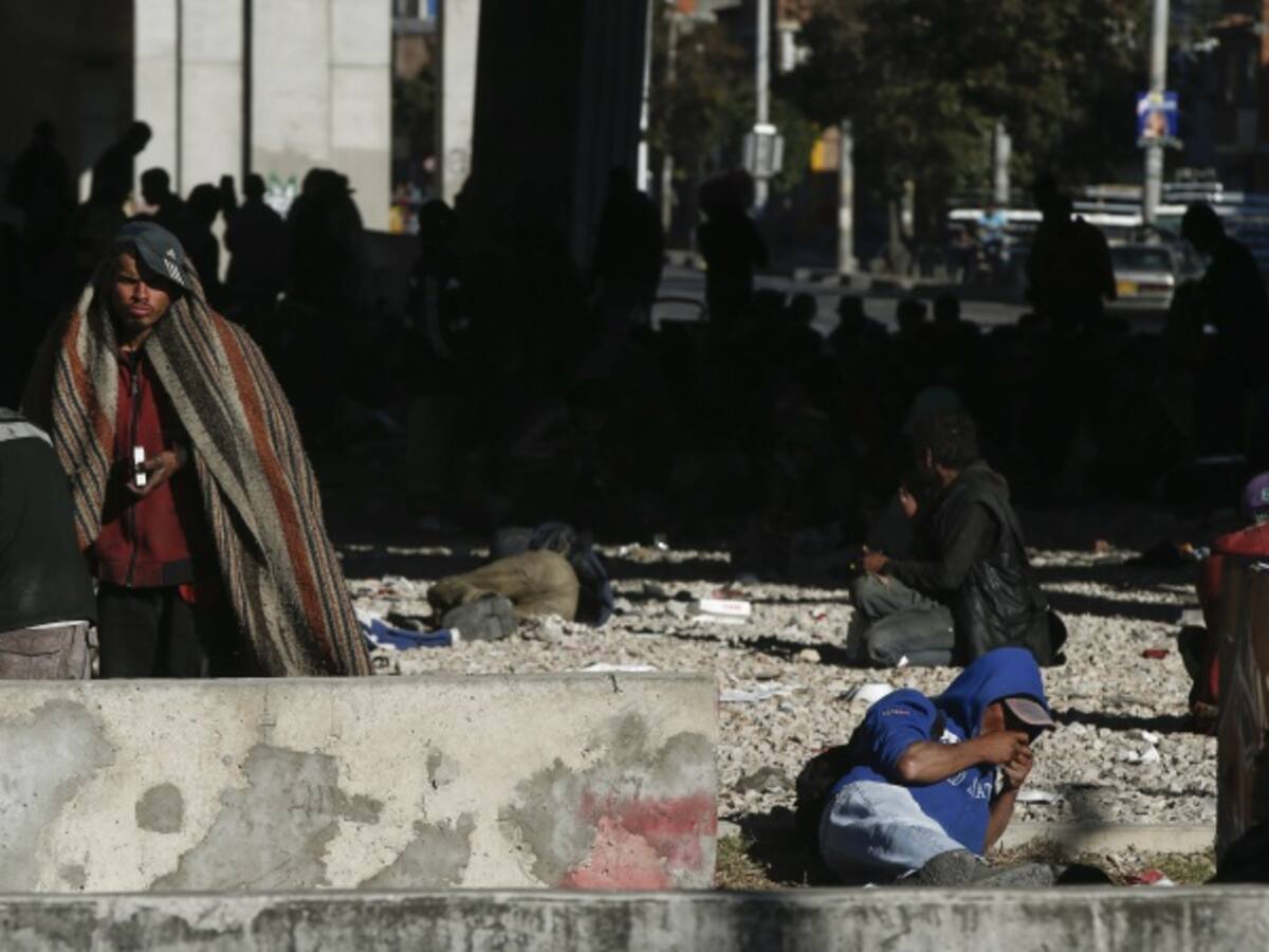 Desalojan habitantes de calle de la carrera 30 con calle 6 en Bogotá