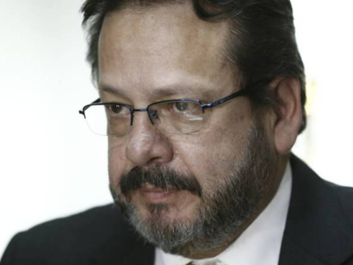 "La corrupción sólo se combate denunciándola, investigándola y que se sepa la verdad"