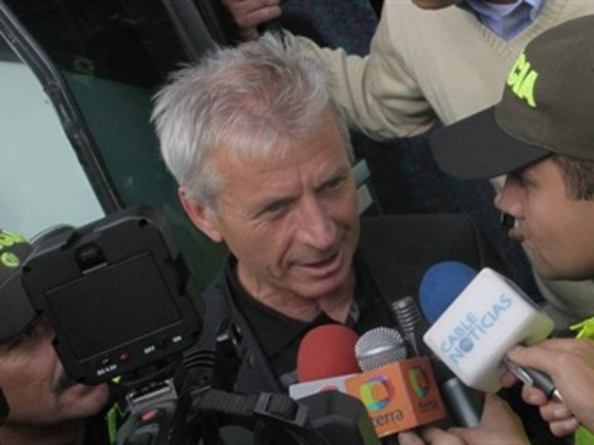 Francia, primer rival de Colombia, arribó a Bogotá