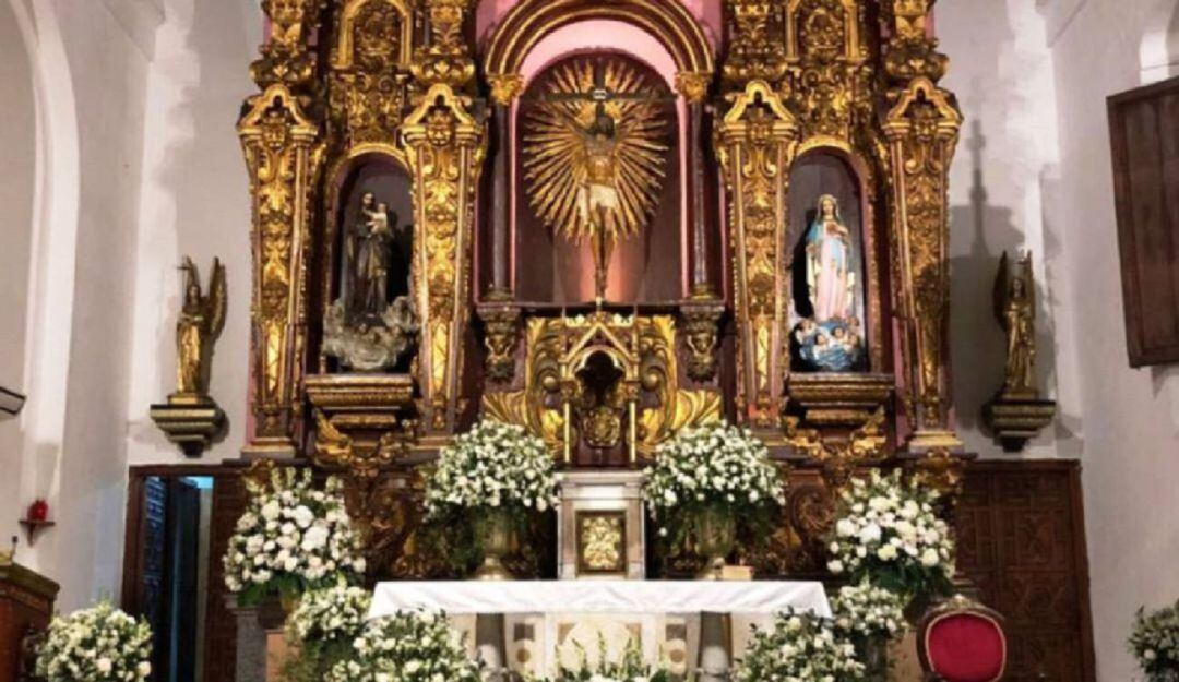 Durante la Semana Santa en las iglesias se mantendrán dos escenarios