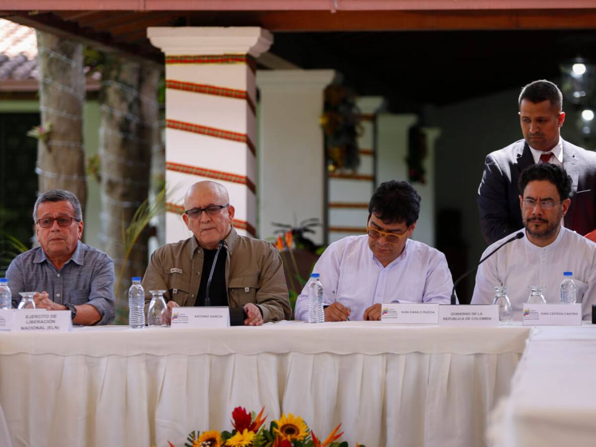 ELN y Gobierno entregaron avances del ciclo de diálogos en México