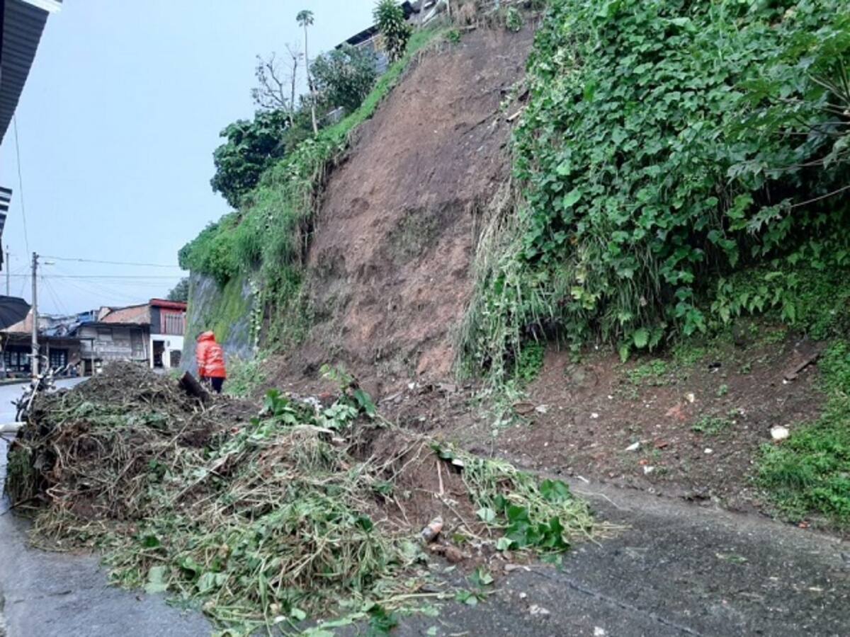 En Armenia impulsan proyecto para el mantenimiento de taludes por lluvias
