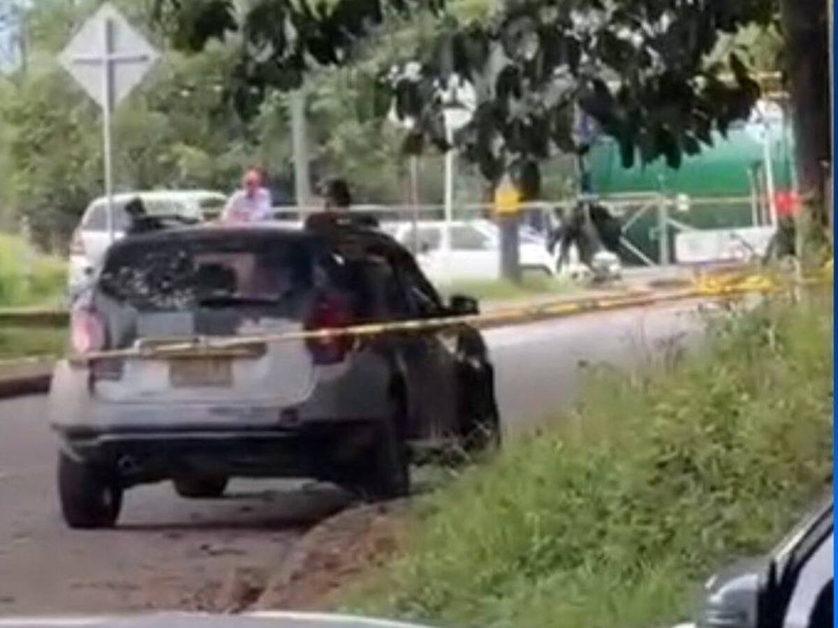 Policía Quindío llamó la atención sobre desinformación por carro abandonado en aeropuerto El Edén
