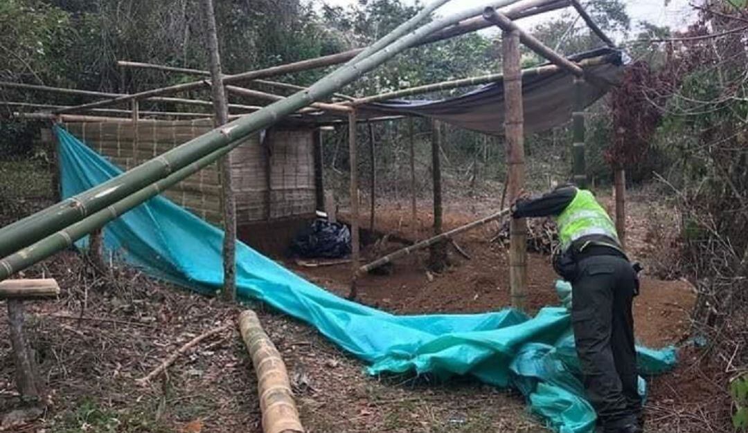 Desmantelan invasión en Altos de Santa Elena