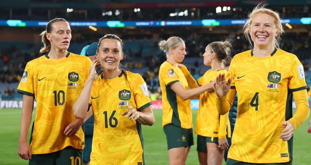 Jugadoras de Australia celebran el triunfo ante Noruega (Photo by Mark Metcalfe - FIFA/FIFA via Getty Images)