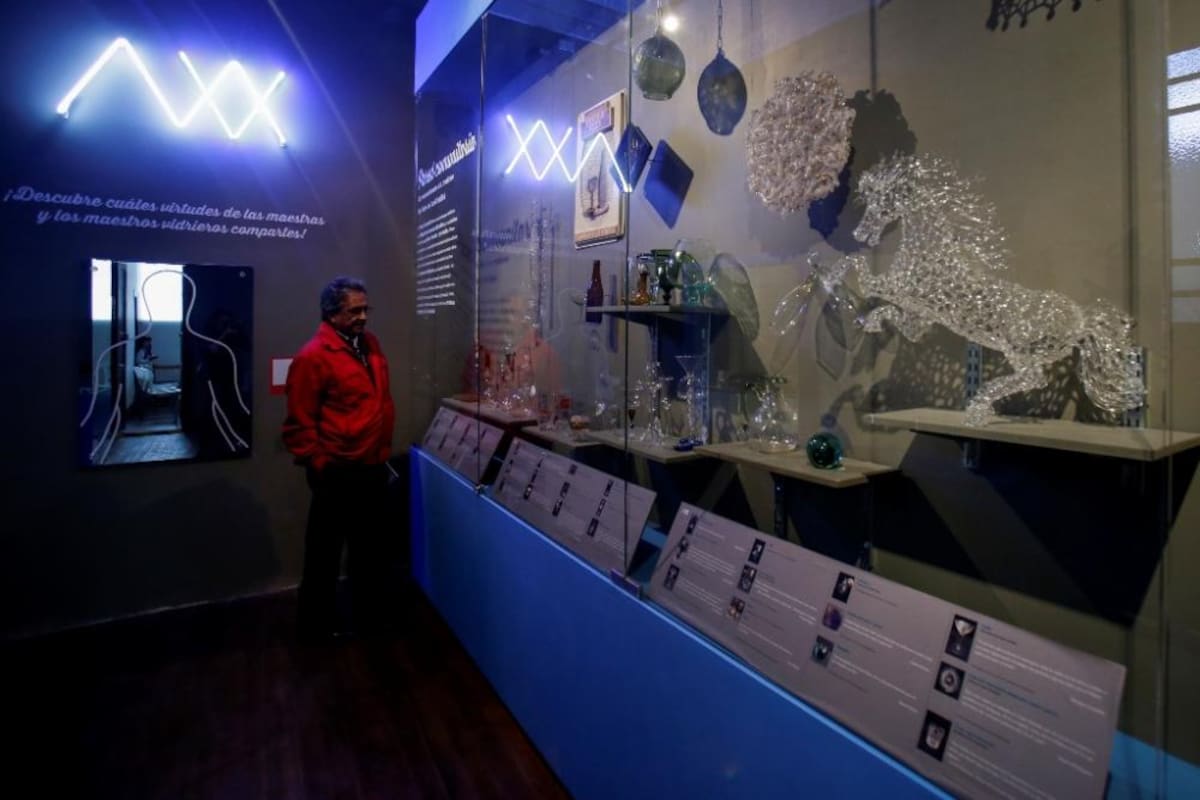 En la localidad de San Cristobal, se encuentra el primer Museo Comunitario del Vidrio, que rescata y exalta el arte de los maestros vidrieros.