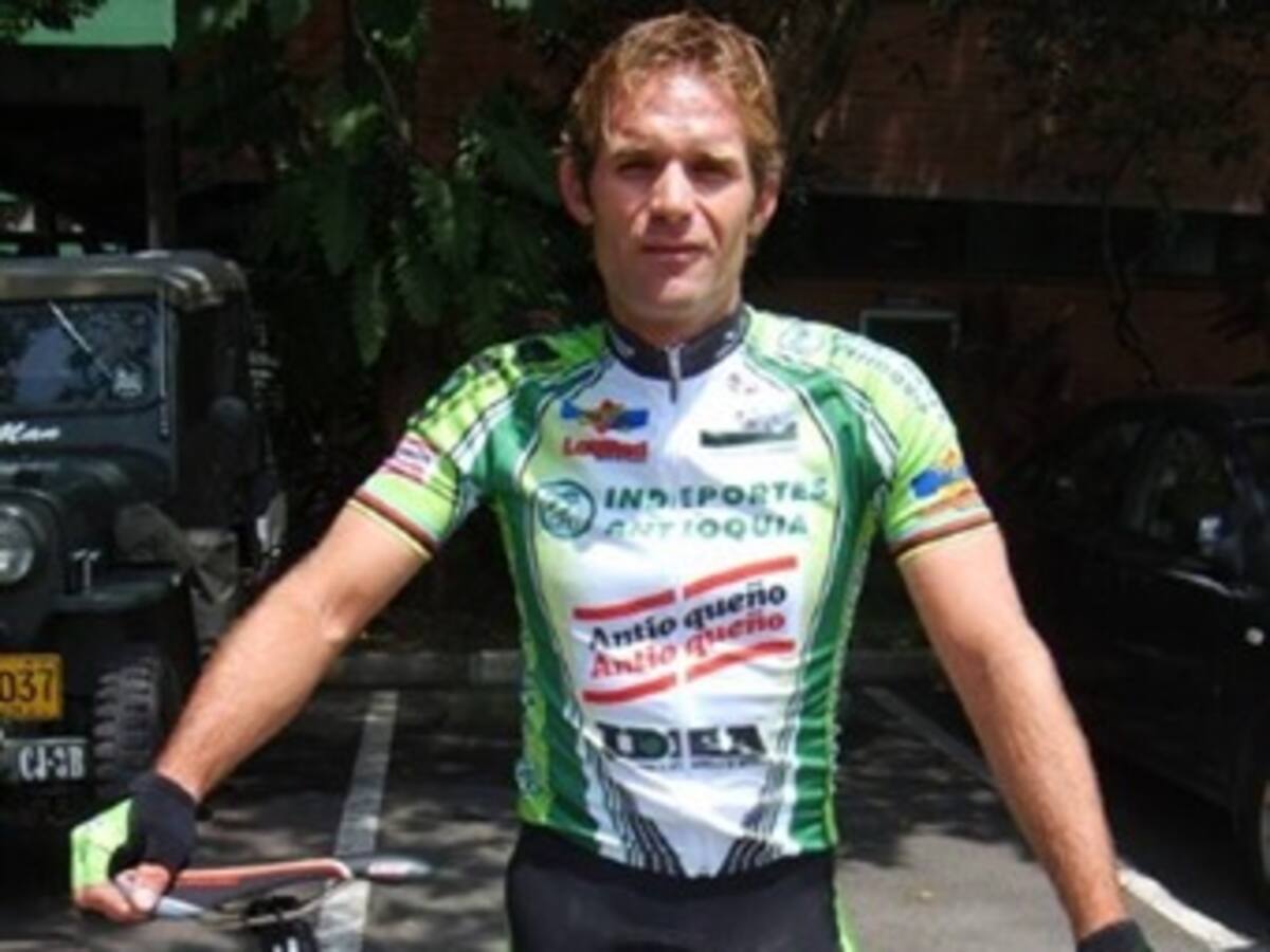 Santiago Botero se retira de la Vuelta a Colombia en etapa que gana Giovanni Báez