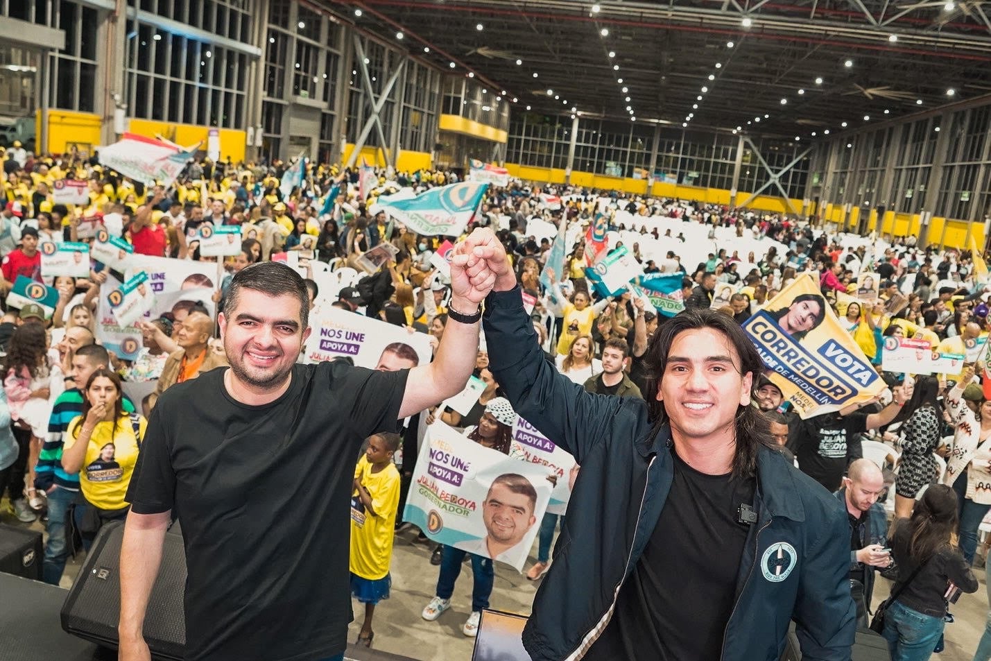Julián Bedoya, candidato a la Gobernación de Antioquia, y Albert Corredor, candidato a la Alcaldía de Medellín. Foto: cortesía.