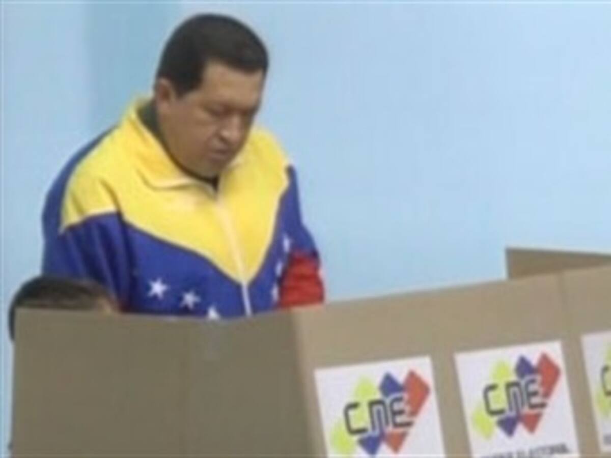 Partido de Chávez no logra la mayoría absulta en el Parlamento