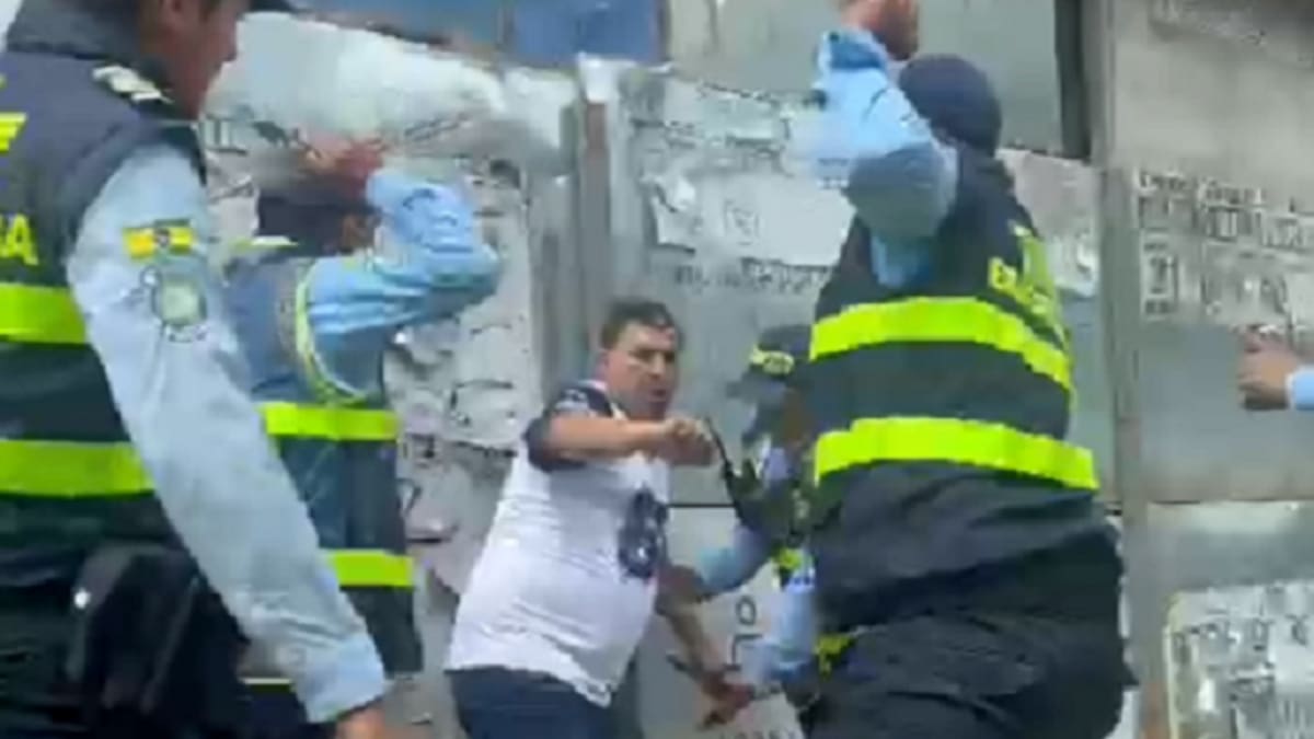 Hombre atacó con arma blanca a alféreces de Bucaramanga