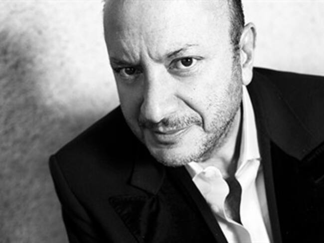 Julio Sánchez Cristo gana Premio Rey de España por entrevista a Dania Londoño