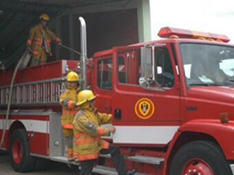 Cuerpo oficial de bomberos. El Tiempo