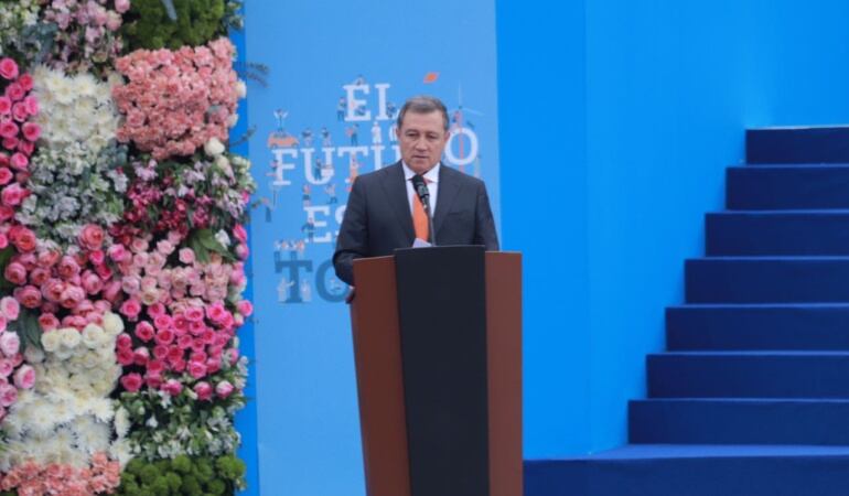 Presidente del senado Ernesto Macias 