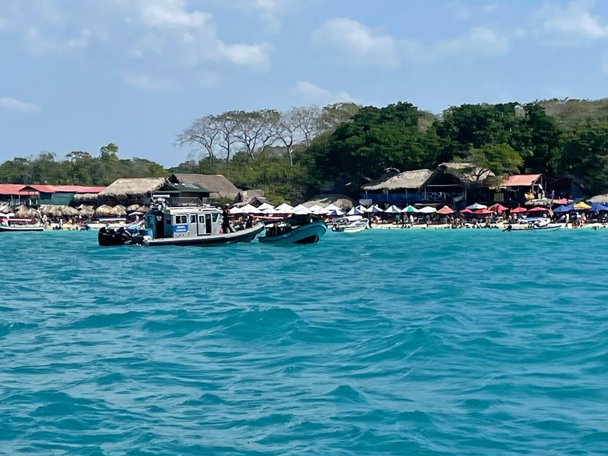 Tres pescadores fueron rescatados con vida en zona insular de Cartagena