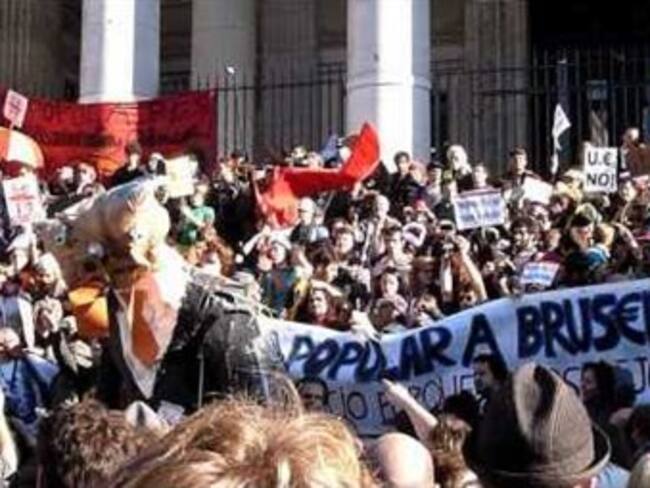 Unas 65.000 personas cantan en Bélgica para pedir mejor política ambiental