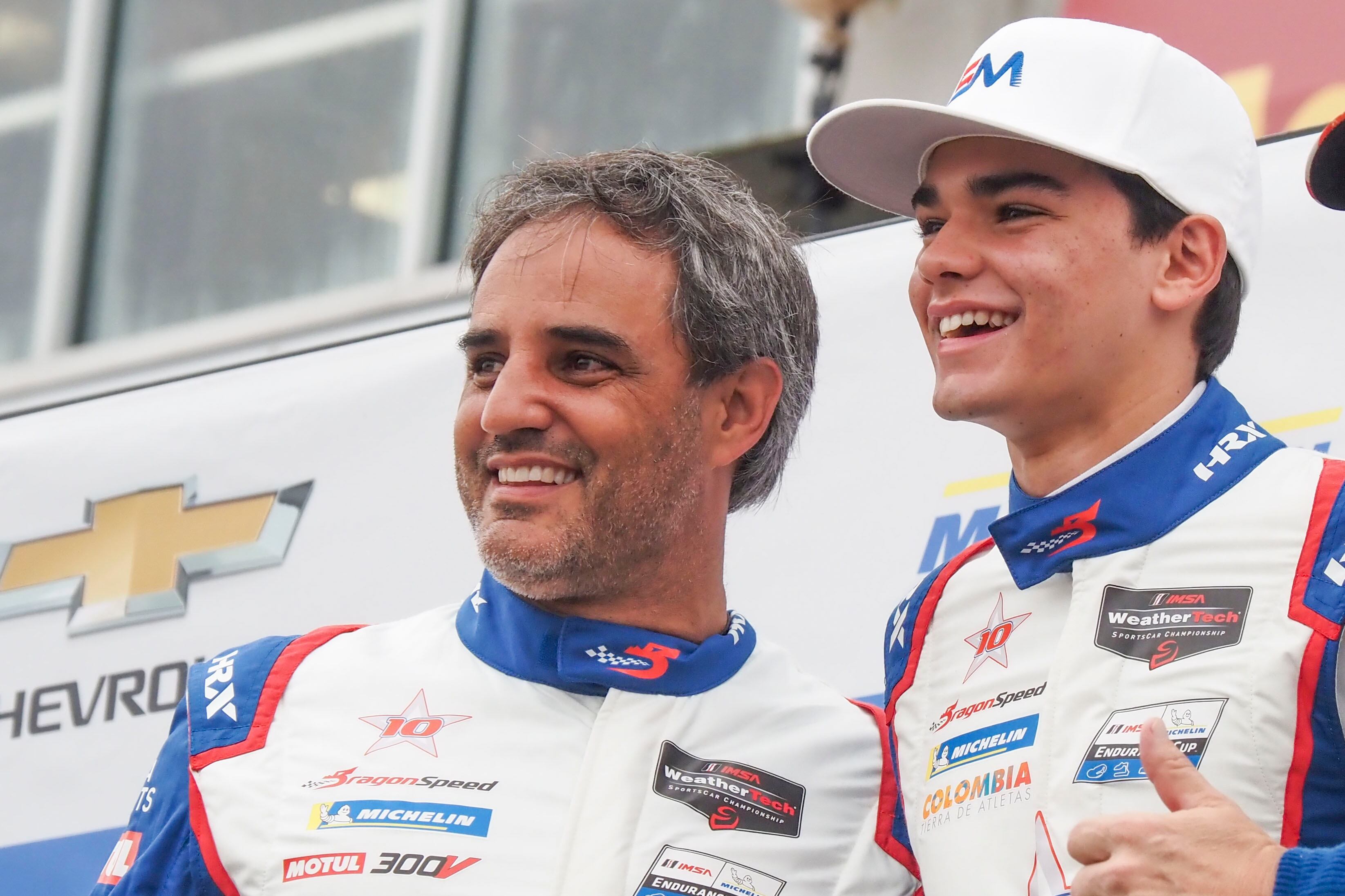 Juan Pablo Montoya y Sebastián Montoya (Photo by Brian Cleary/Getty Images)