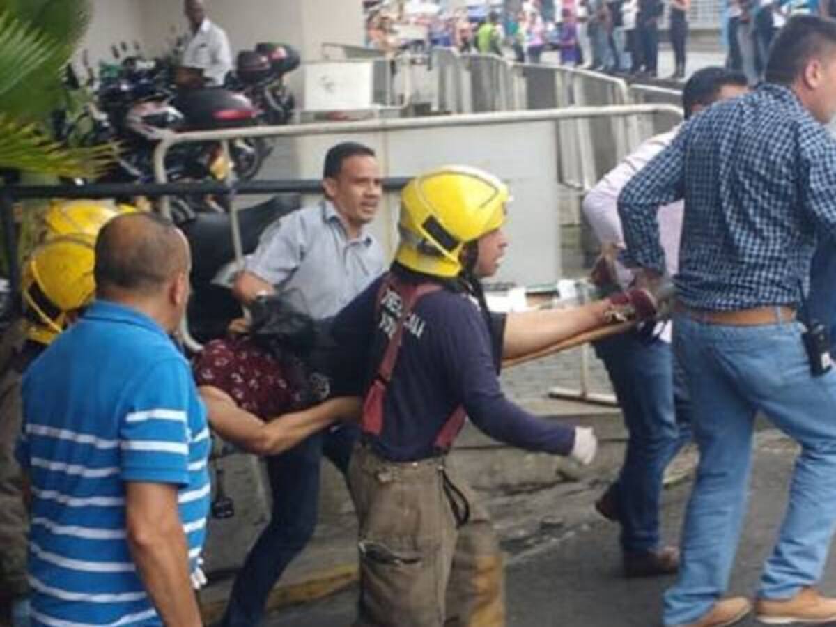 Víctimas por caída de ascensor en Cali inician demandas penales