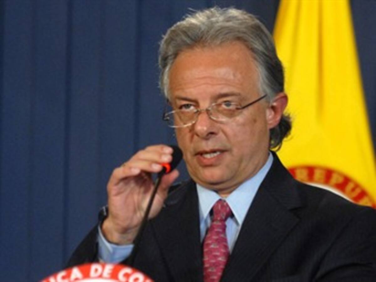 La capacidad de los embalses se quedó pequeña: gobernador de Cundinamarca