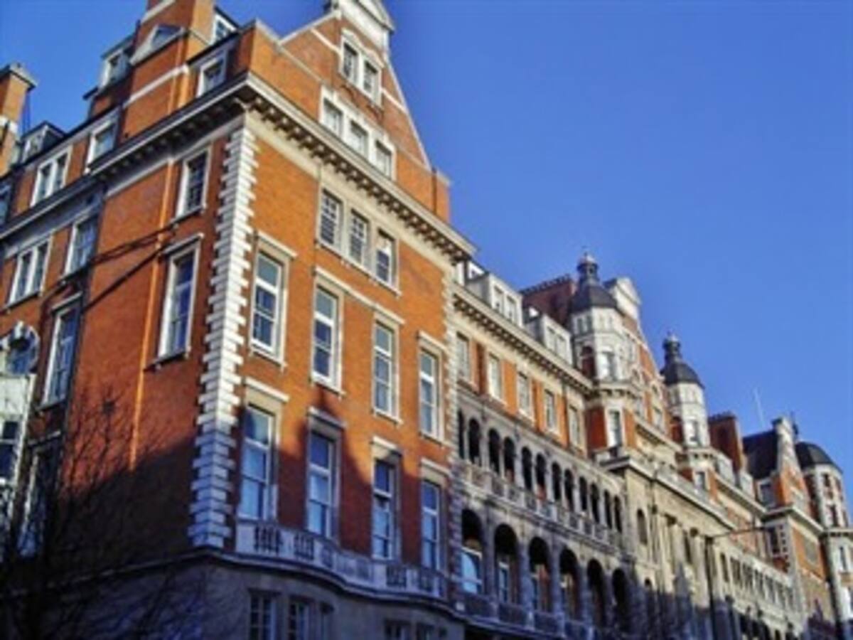 El hospital St. Mary recibe al heredero al trono británico