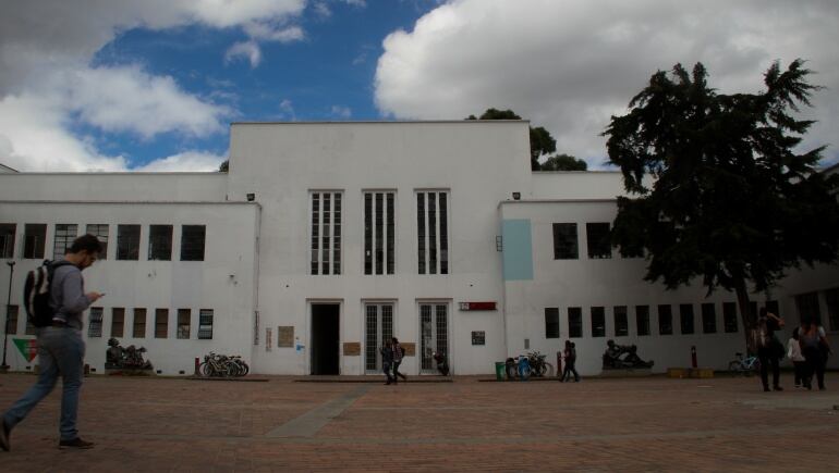 Universidad Nacional