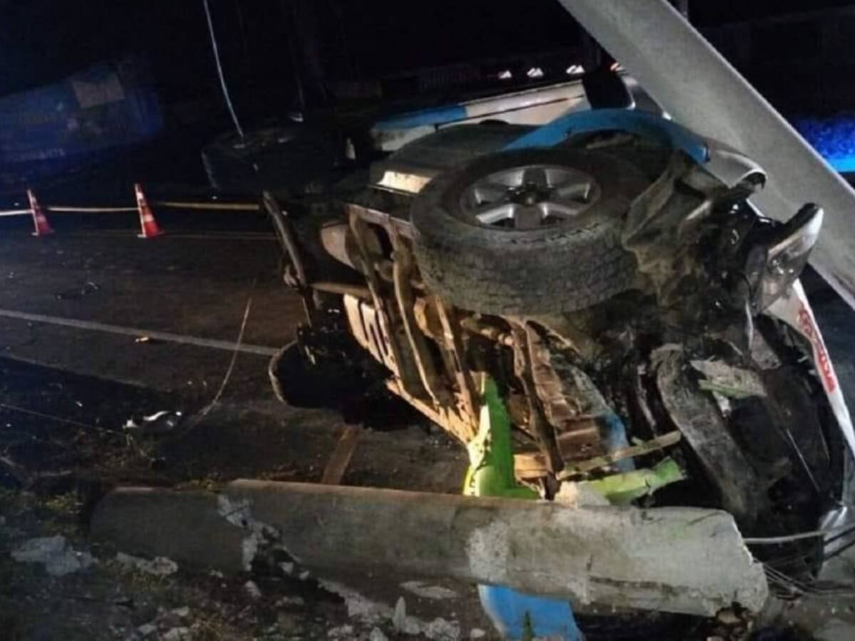 3 personas heridas tras volcamiento de ambulancia en el oriente de Caldas