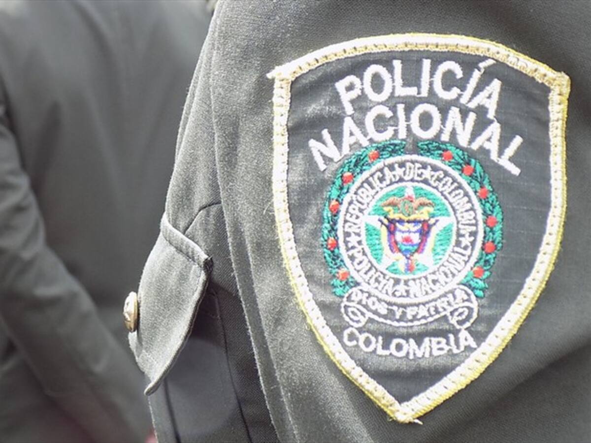 Dos policías salvaron la vida de un hombre a punto de suicidarse en Chiquinquirá