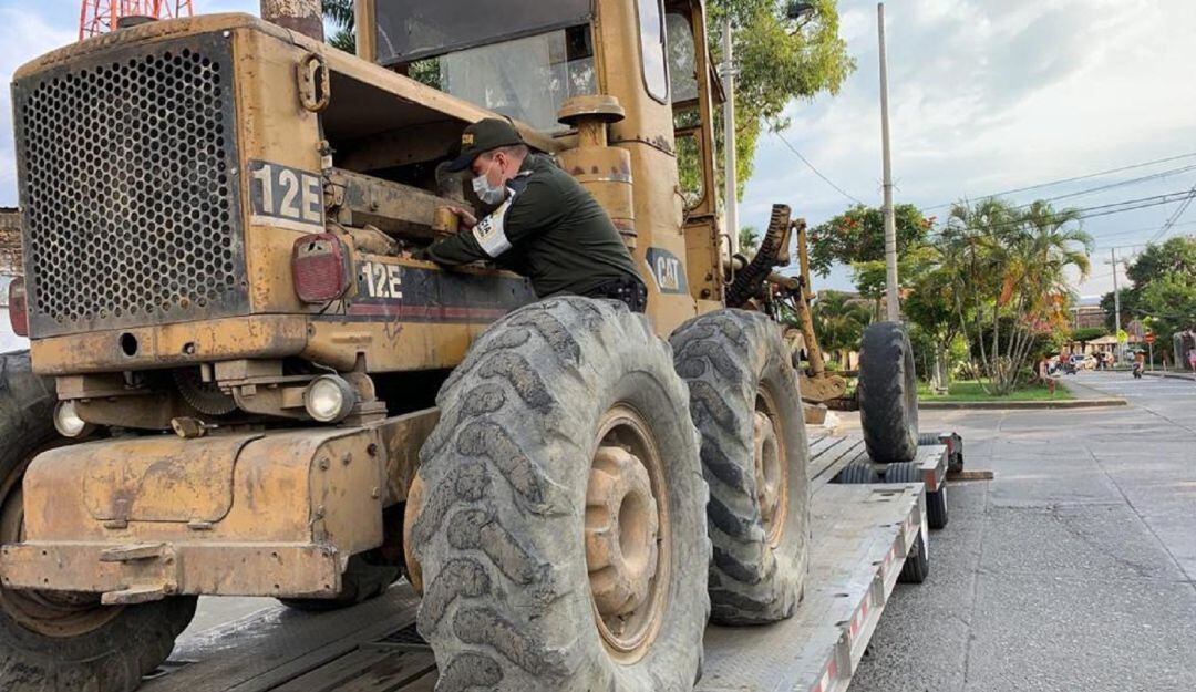 Los operativos se llevaron a cabo en tres municipios del Cauca y cuatro del Valle.