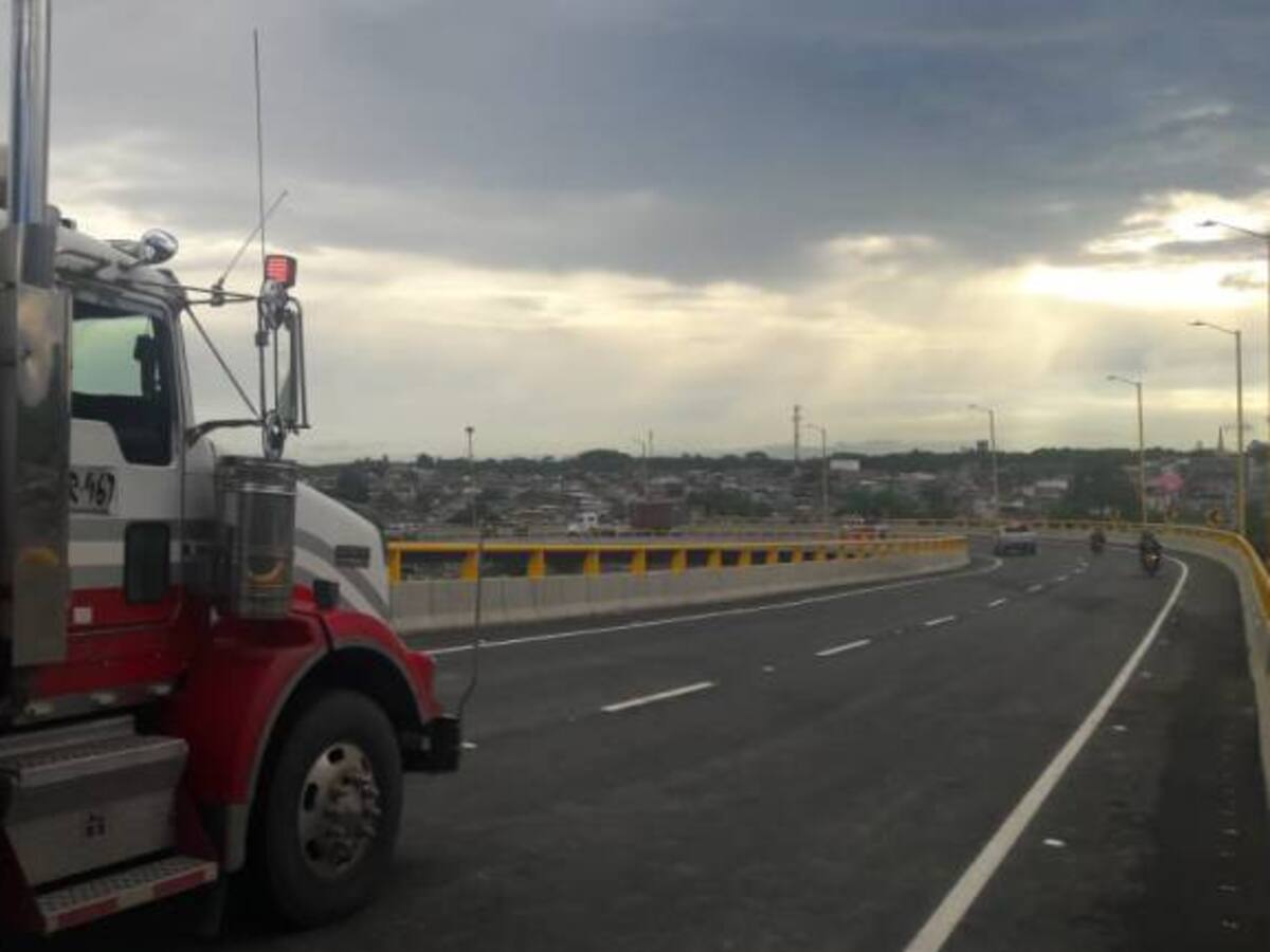 Invías entrega primeros 4km. del proyecto túnel de La Línea