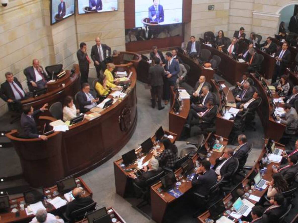Estos son los congresistas que no apoyaron las curules para las víctimas