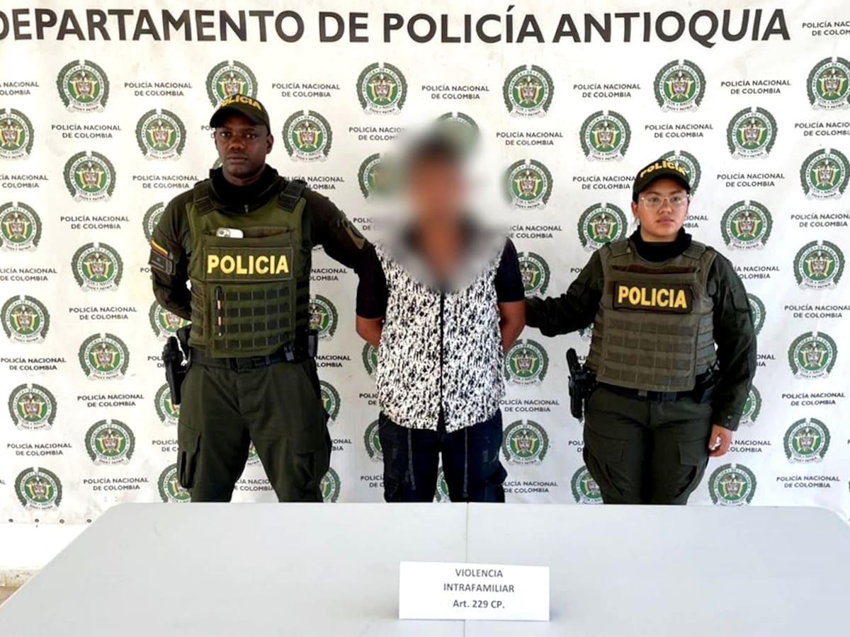 En Caucasia, un hombre fue capturado luego de propinarle una golpiza a su madre y abuela