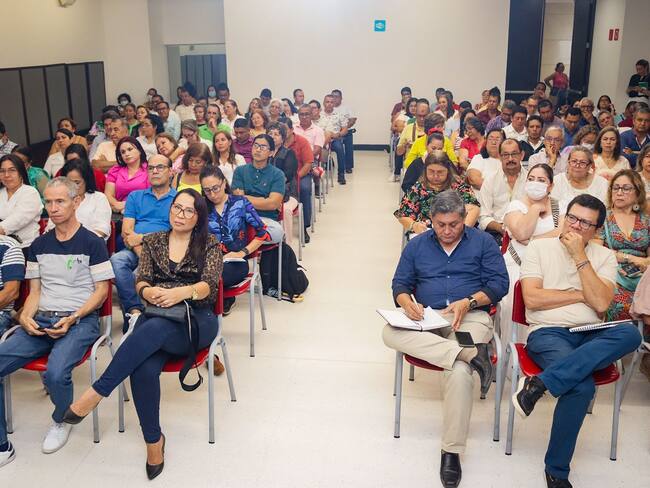 Se busca entre la población escolar, una sana y formación.