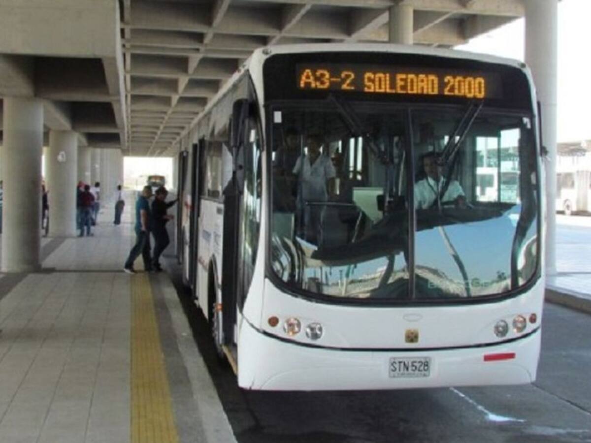 Conductor de Transmetro habría empujado a mujer discapacitada