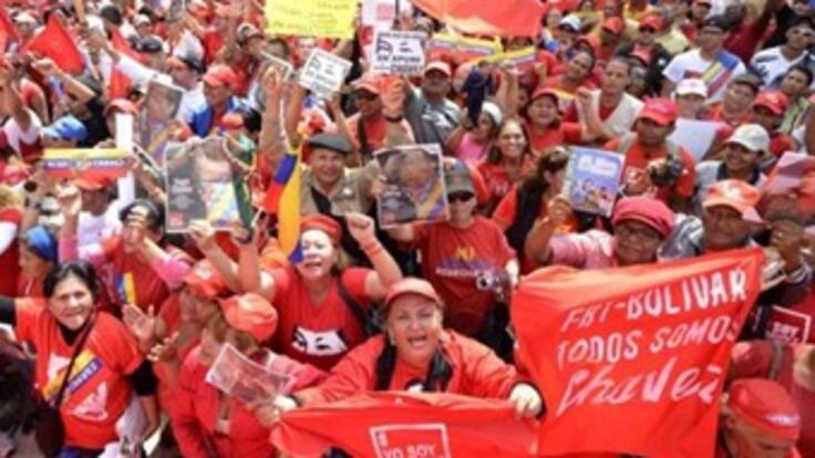 Chavistas se toman Caracas para conmemorar triunfo electoral de Chávez