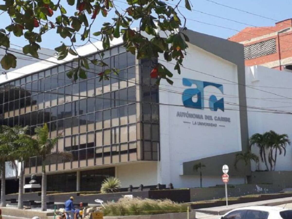 Denuncian despidos en la Uniautónoma