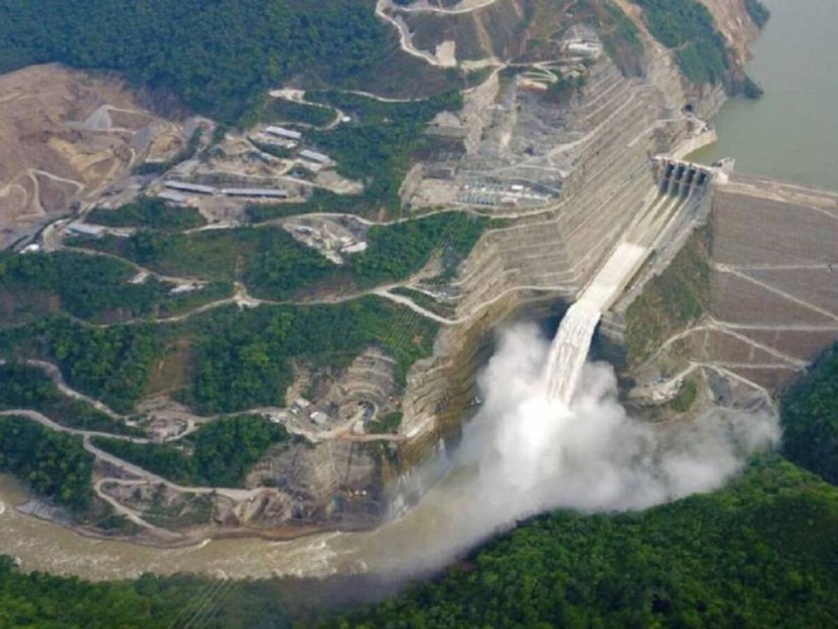 Gobernación de Antioquia propone venta de su participación en Hidroituango