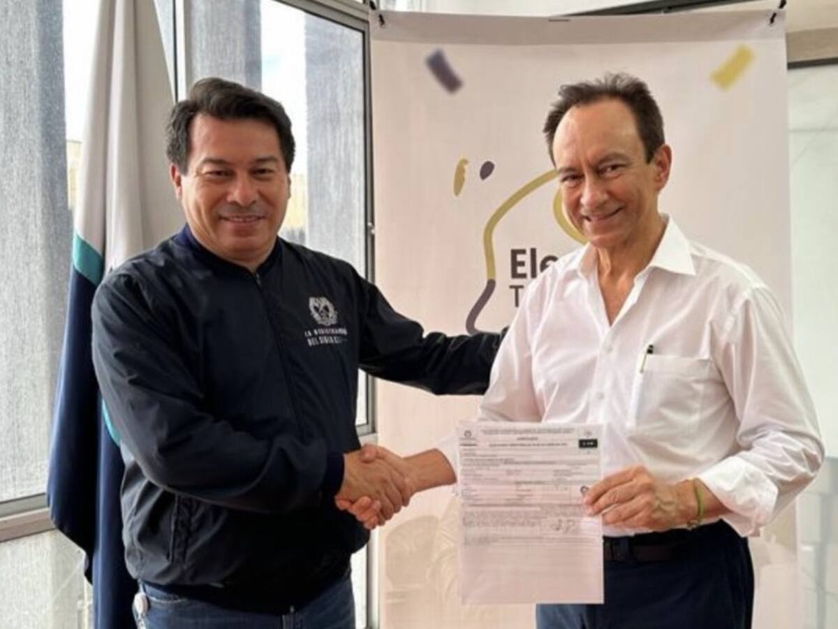 Quintín se bajó del bus de la Gobernación de Santander por presentar aval falso