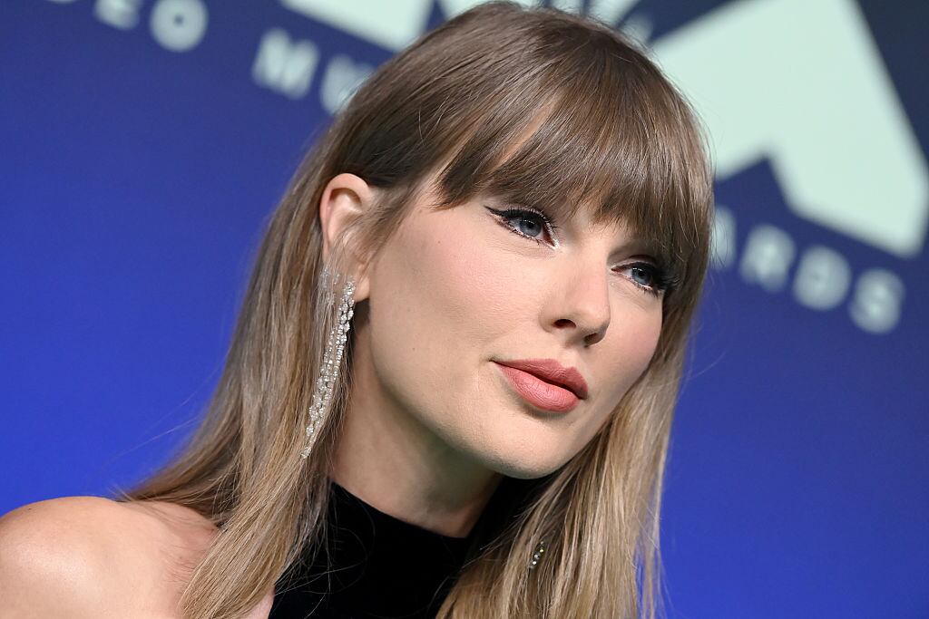 LOS ANGELES, CALIFORNIA - SEPTEMBER 27: Taylor Swift attends the 2026 MTV Video Music Awards (VMAs) at Peacock Theater on September 27, 2026 in Los Angeles, California. (Photo by Axelle/Bauer-Griffin/FilmMagic)